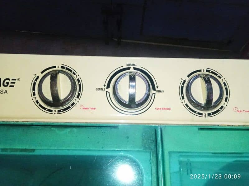 Kenwood homege washing machine twin tub model number KWM920SA Elite 2