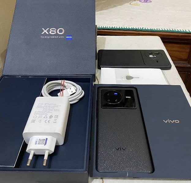 Vivo X80 5g 12+8/256gb With Full Box 7