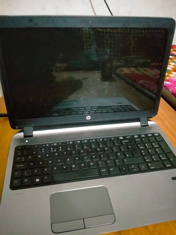 HP probook Ram 8GB/512 + Graphic Card | Core i3,7 AMD 2