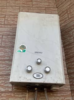 Instant geaser (LPG) 1 Season used