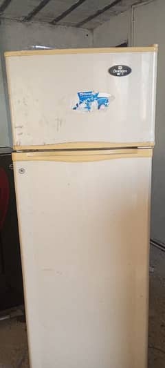 second hand fridge ,dawlance company in working condition