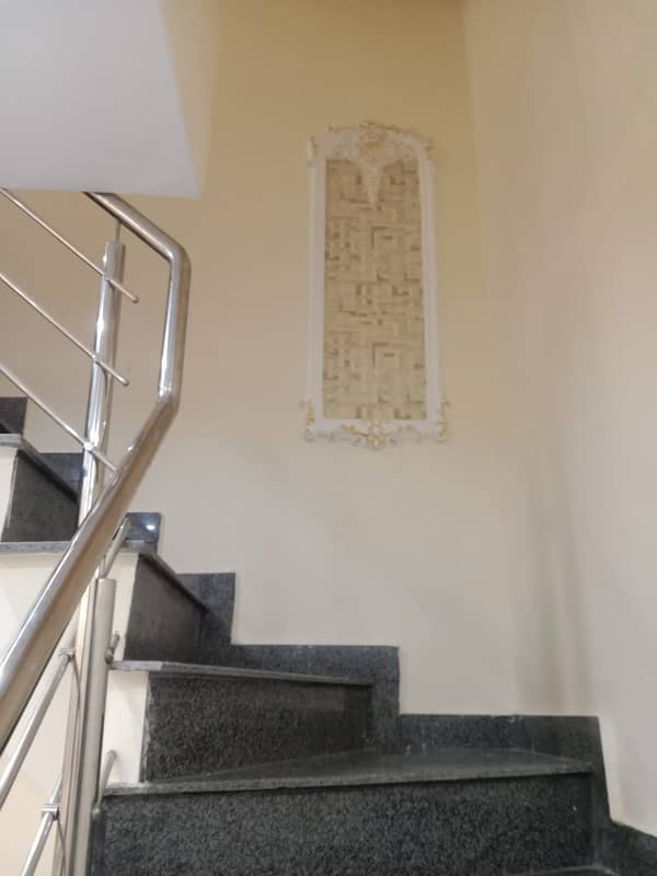 10 Marla House For Rent Upper Portion In Tip Housing Society Lhr. 6