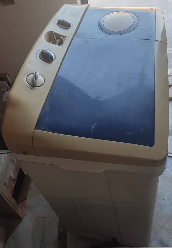 Dawlance Washing Machine & Dryer  - Good Condition! 3