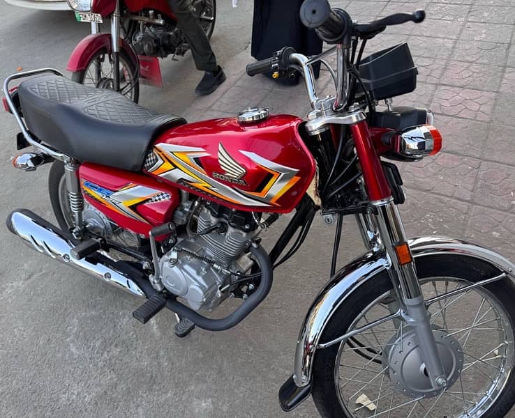 New Condition CG 125 1