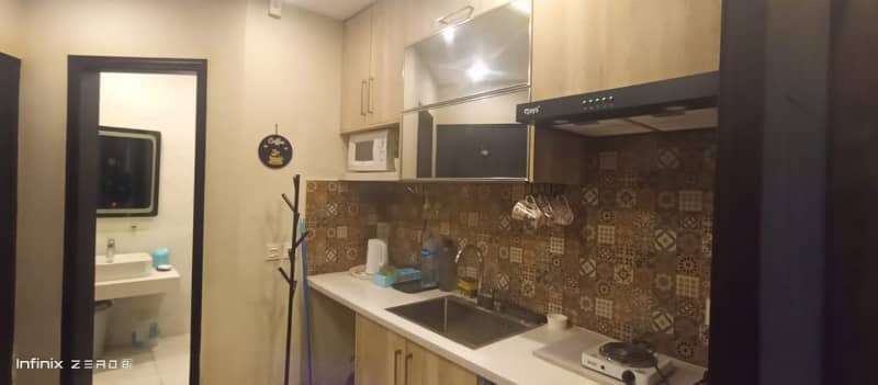 1 Bed Luxury Furnished Flat Available For Rent in Sector D Bahria Town Lahore 4