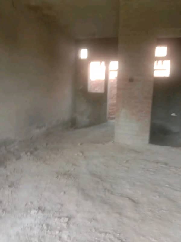 5 Marla Single Story Gray Structure House For Sale In R-Block Khayaban e Amin Society Lhr. 4