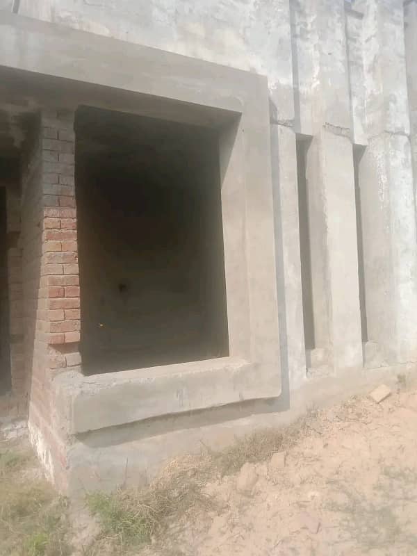 5 Marla Single Story Gray Structure House For Sale In R-Block Khayaban e Amin Society Lhr. 8