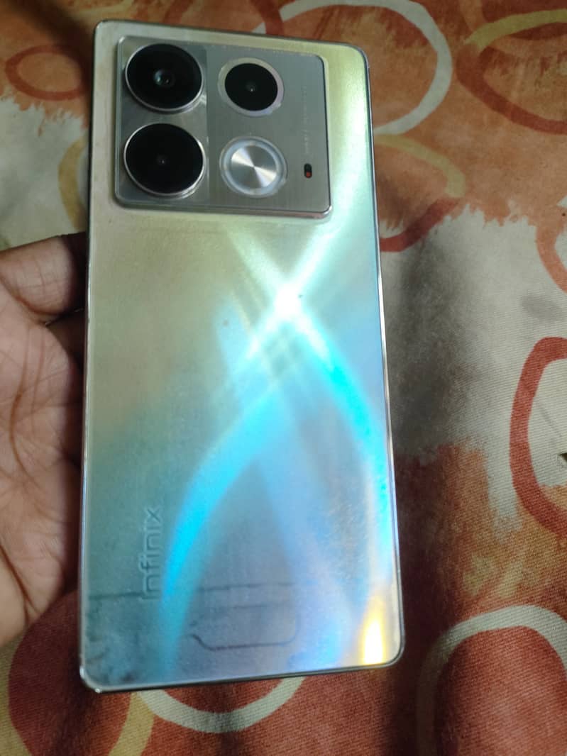 Infinix Note 40 5