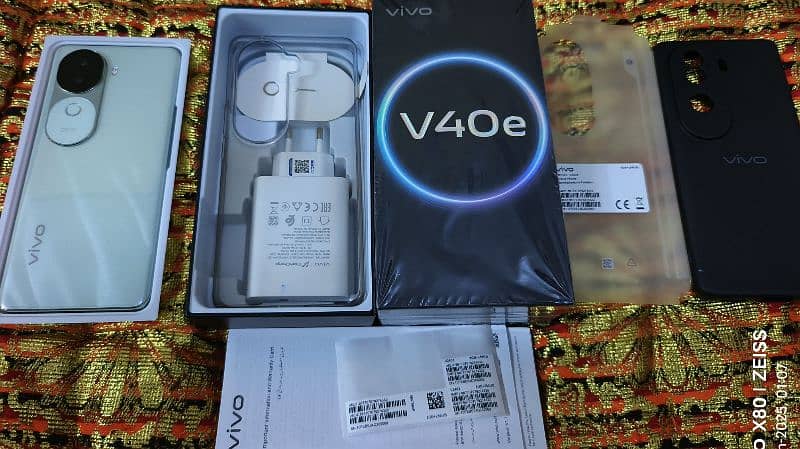 Vivo V40e 5g With Complete Box 8