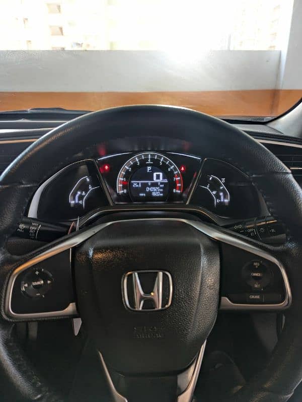 Honda Civic Oriel 2017 10