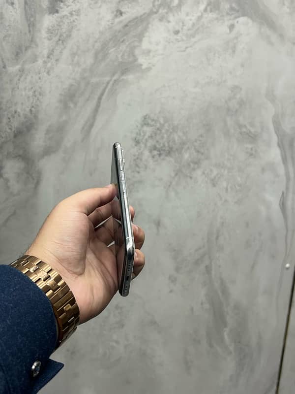 iPhone XS Dual PTA 3