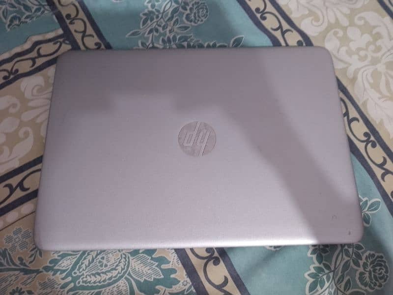 laptop is good condition with charger no issues 5