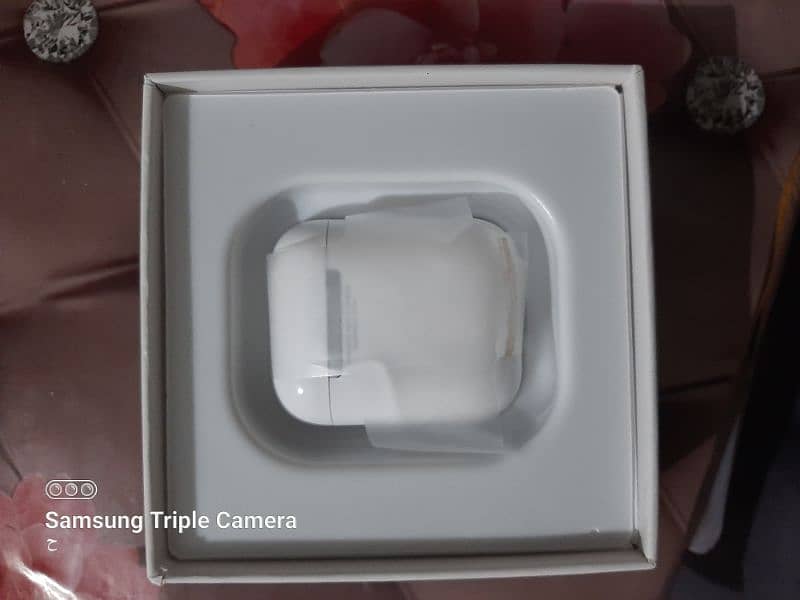 Airpods model A2032 A2031 0