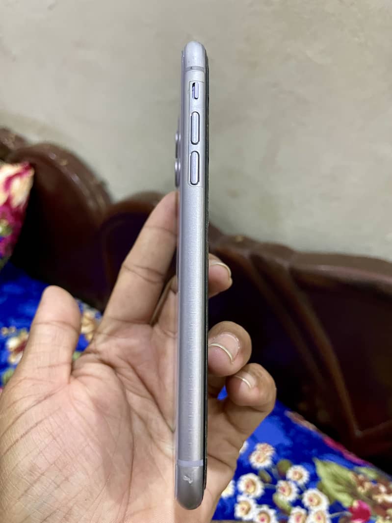 iPhone 11 128GB 2