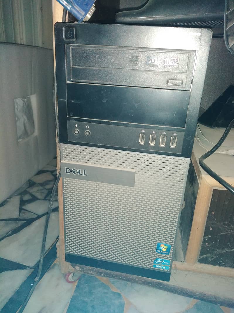 I want to sell my Pc + Lcd 100% ok 1