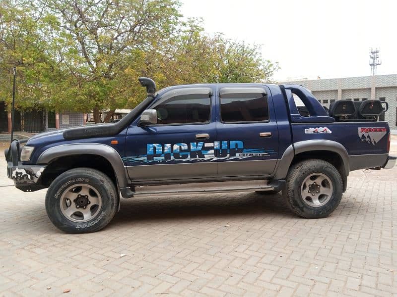 Toyota Hilux 2002 5