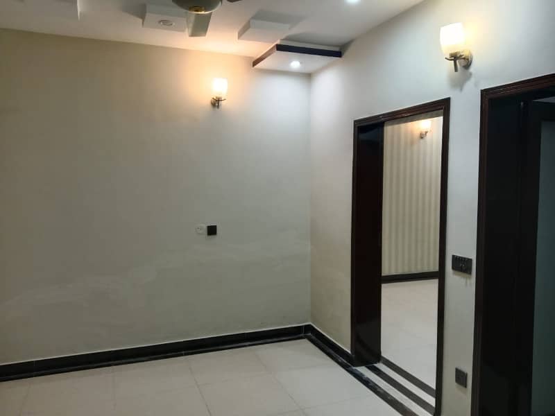 Five Marla House in BB-BLOCK Near McDonald's Bahria Town Lahore 13