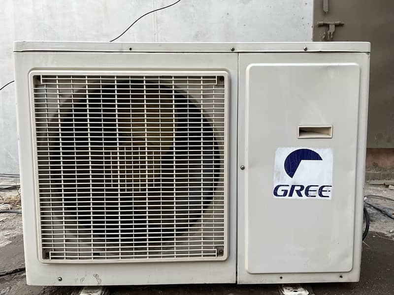 Gree Split Air Conditioner 2 Ton good condition with reasonable price 2