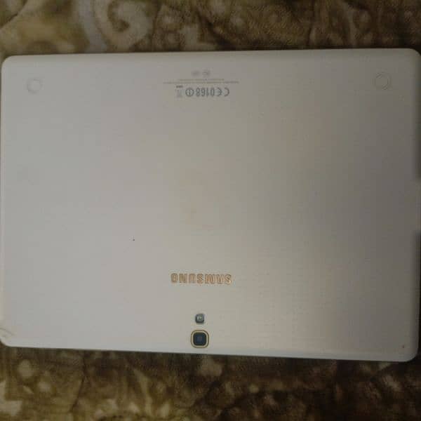 Samsung galaxy Tab model Sm_T800 3