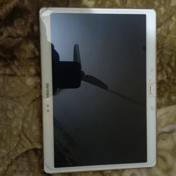 Samsung galaxy Tab model Sm_T800 4