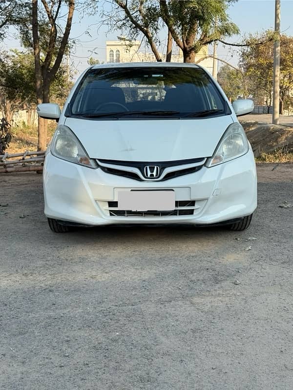 Honda Fit 1.3 hybrid Navi Premium Selection 2011 0