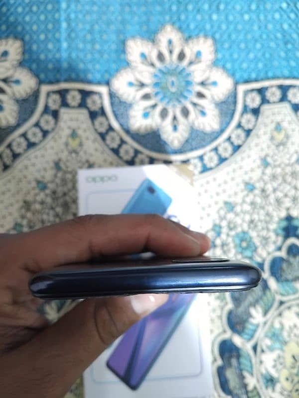 I am selling oppo A12 3/32 all ok phone ha 5