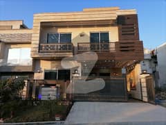 7 Marla Brand New Designer House For Sale