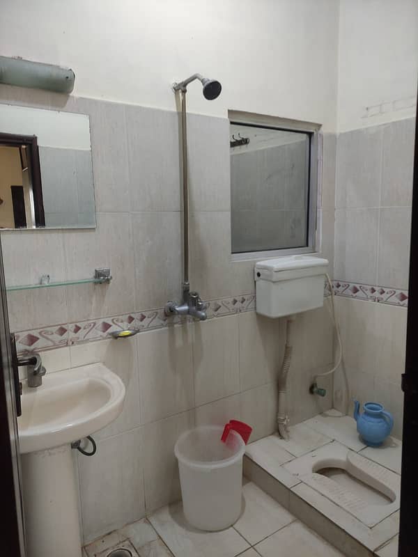 Monthly basis 2bed apartment available for rent 3