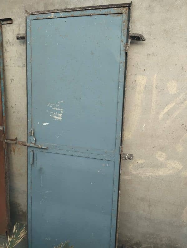 Door For sale 2 door 1 window 1