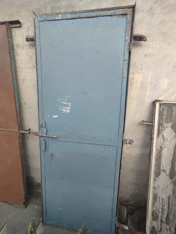 Door For sale 2 door 1 window 7