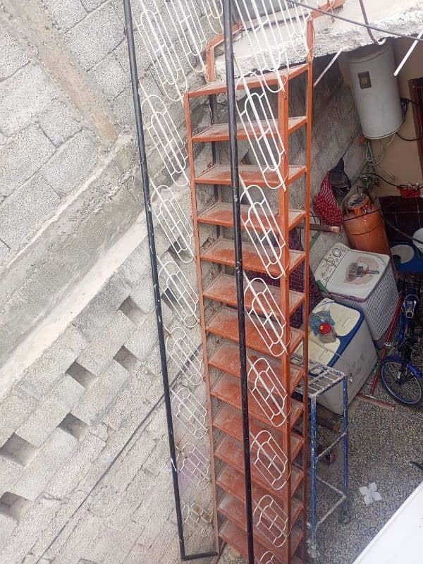 Urgent Sale Iron Ladder 0