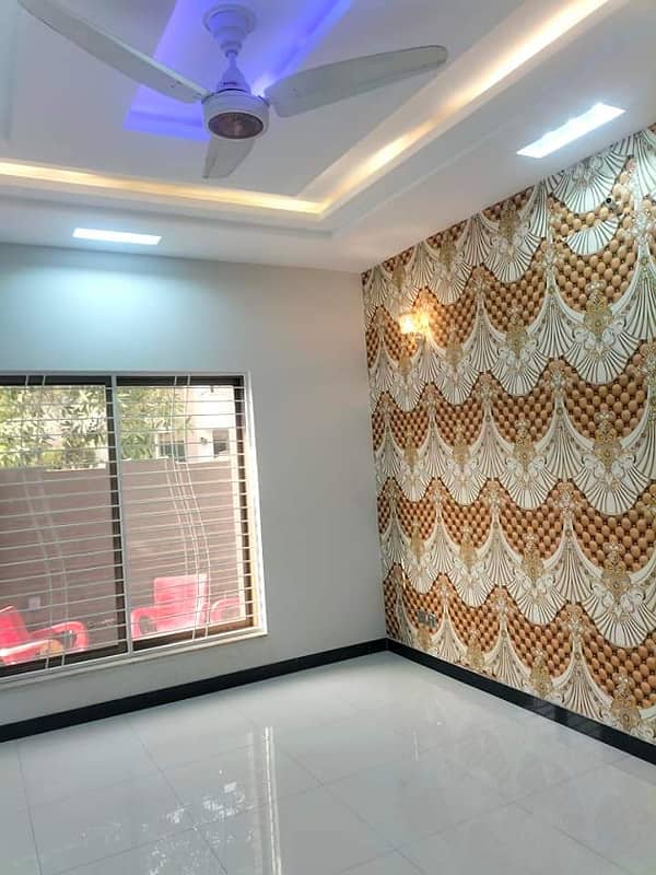 Eight Marla Double Storey House For For Rent In Bahria Town Lahore 1