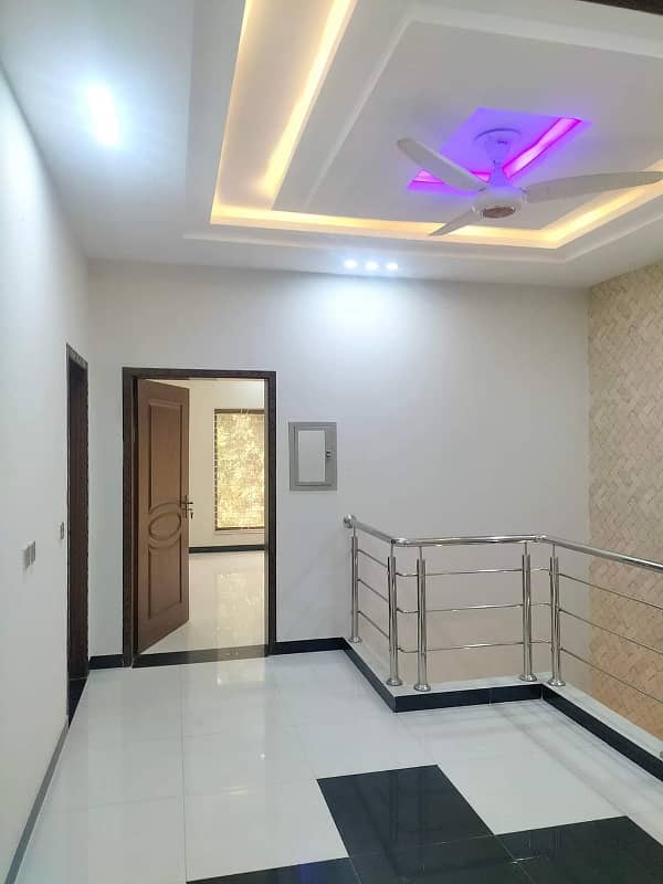 Eight Marla Double Storey House For For Rent In Bahria Town Lahore 9