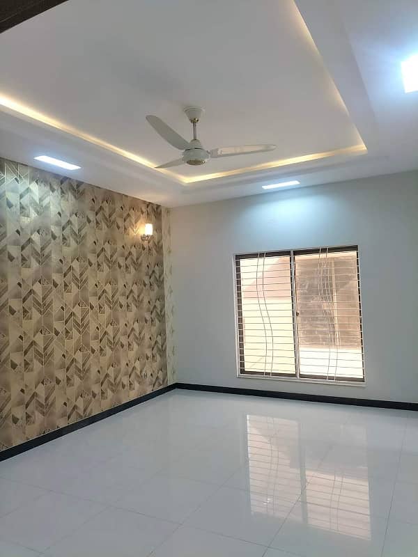 Eight Marla Double Storey House For For Rent In Bahria Town Lahore 10