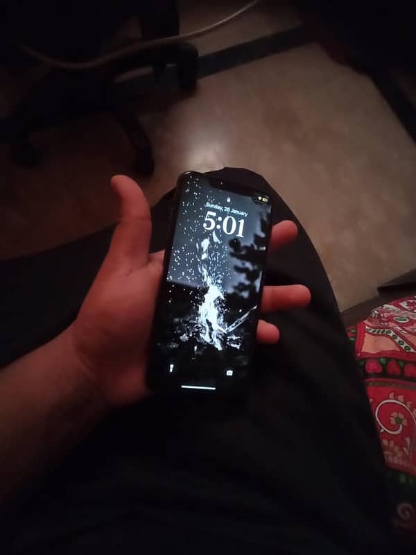 iPhone xs max  not pta for sell 2