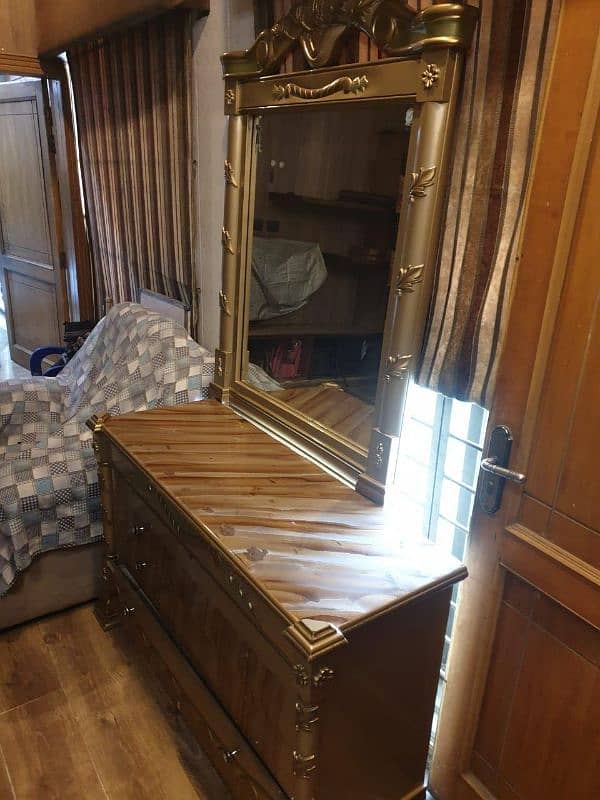 dressing table for sale 0