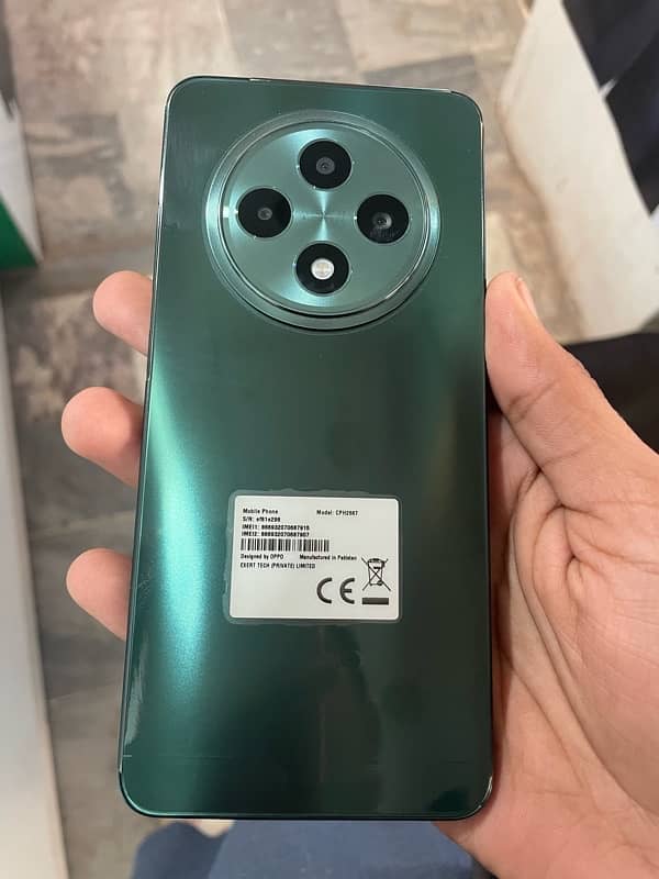 Oppo Reno 12f 4