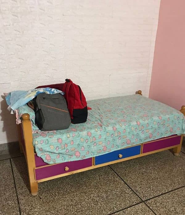 Single Bed, 6×4 Feet! 0