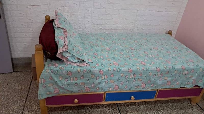 Single Bed, 6×4 Feet! 1