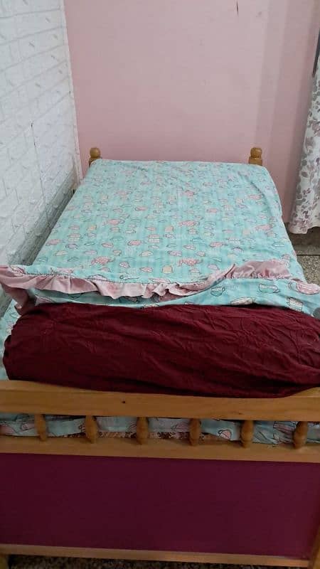 Single Bed, 6×4 Feet! 2