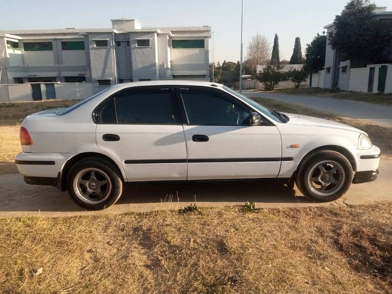 Honda Civic EXi 1997 3