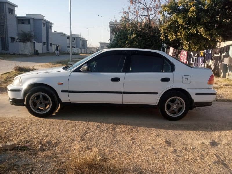 Honda Civic EXi 1997 4