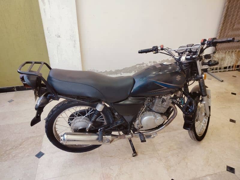 Suzuki GS 150 5