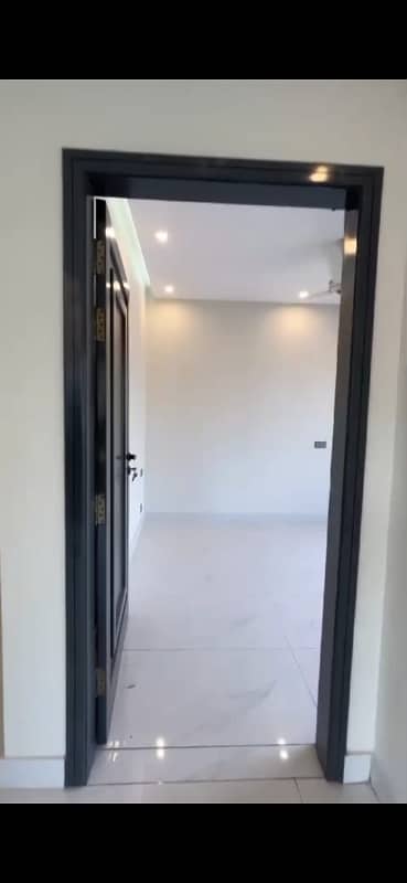 2 Bed Luxury Brand New Flat Available For Rent 11