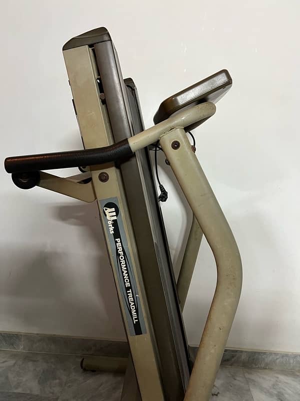 Performance Treadmill Exercise Machine 3