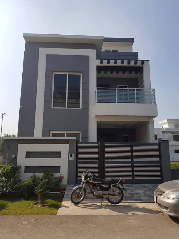 5 Marla Brand New House Available For Sale 0