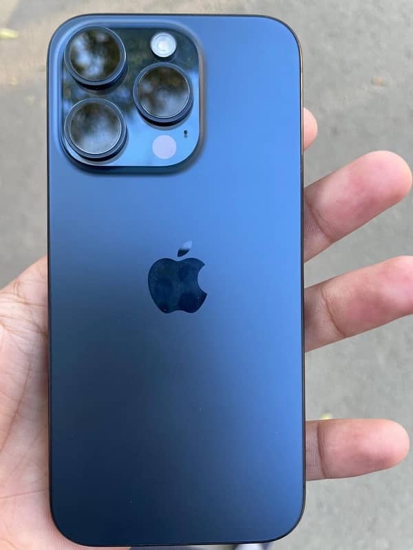 Iphone 15 pro 128 GB Factory Unlock 0