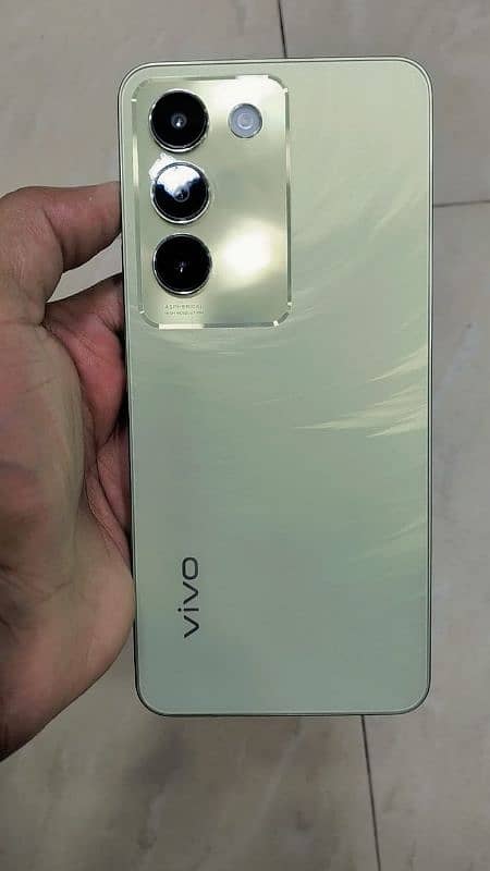 vivo y100 8/256 0