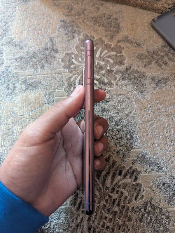 Sony Xperia 5 mark 2 rose gold non pta 3