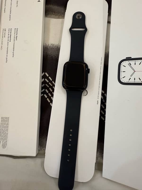 Apple Watch Series 7 45 mm midnight Black 1